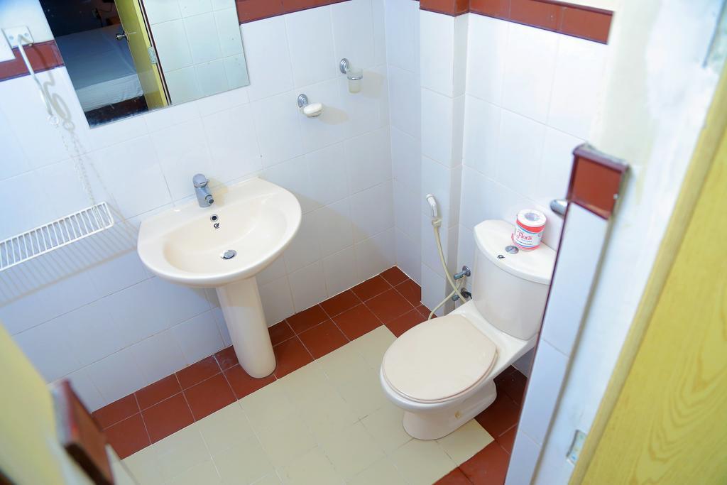 Holiday Nest Bed & Breakfast Wadduwa Quarto foto